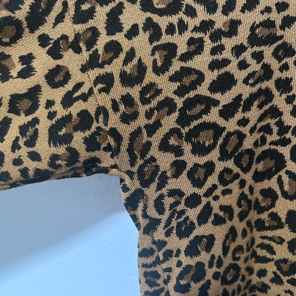Terra & Sky Brown and Black liquid knit Leopard Cardigan 1X/16-18W - Picture 8 of 9